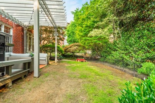 1053 Fielding Park Ct, Atlanta GA  30319-1989 exterior