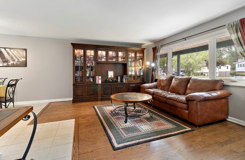 961 Nottingham Ln, Bull Valley, IL 60014-7641