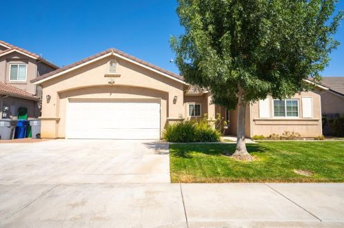 748 Savignon Blanc Ct, Los Banos, CA 93635-9227