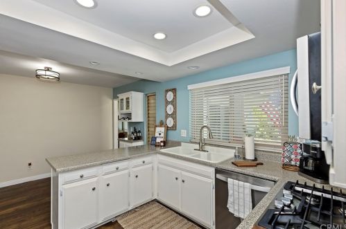 602 Via Zapata, Riverside CA  92507-6424 exterior