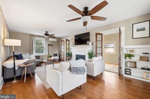 6554 Collins Ave, Camden NJ  08109-2446 exterior