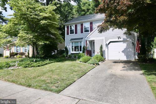 5 Leanne Dr, Erial, NJ 08081-9249
