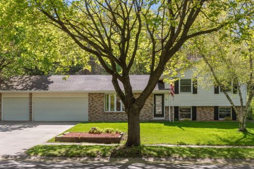 14136 Germane Ave, Saint Paul MN  55124-8421 exterior