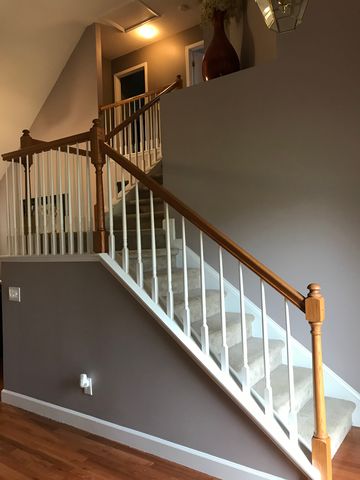 1071 Windy Hill Dr, Conover, NC 28613-9094