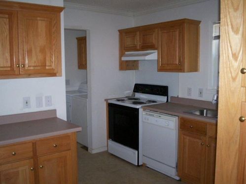 129 Pinefield Rd, Cayce-West Columbia SC  29170-4136 exterior