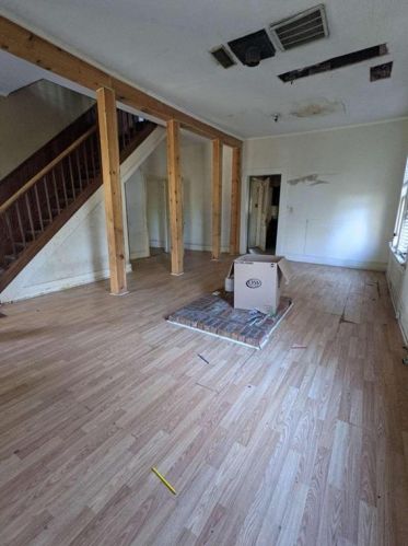 205 3rd St, Manchester, GA 31816-1672