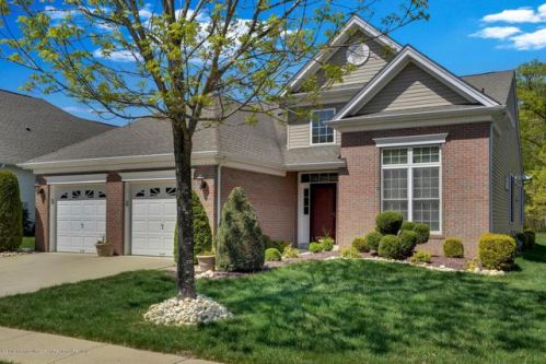 15 Crooked Stick Rd, Jackson Twp, NJ 08527-4032
