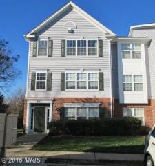 671 Constellation Sq, Leesburg, VA 20175-4076