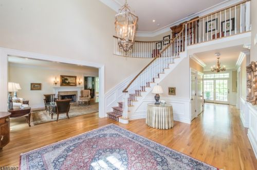 26 Spencer Dr, Morristown, NJ 07960-3537