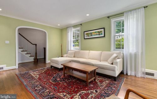 1516 Live Oak Dr, Silver Spring MD 20910-1543 exterior