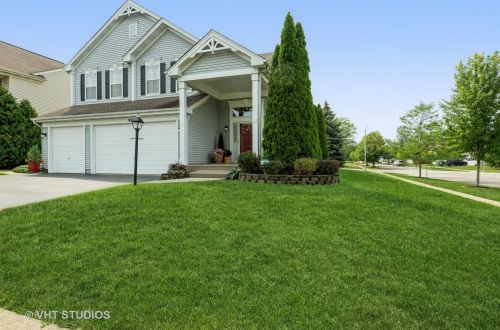 4800 Cedarledge Ct, Carpentersville, IL 60110-3435