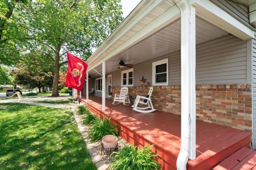 1307 Kirkwood Dr, Swygert, IL 61764-1519