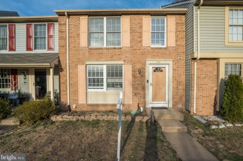 1104 Stevenson Ct, Herndon, VA 20170-3535