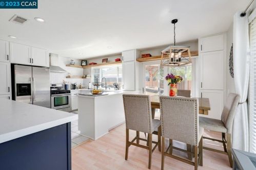 2735 Calpine Pl, Concord CA  94518-2610 exterior