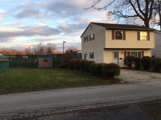 5625 Chagrin Dr, Concord Township OH  44060-2611 exterior