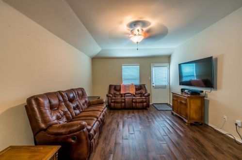 1307 Savannah Ridge Dr, Princeton TX 75407 exterior