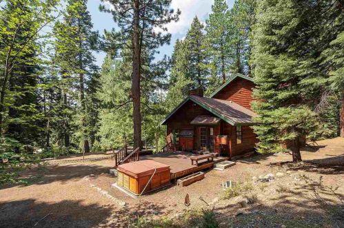 11487 Alder Dr, Truckee CA  96161-2814 exterior