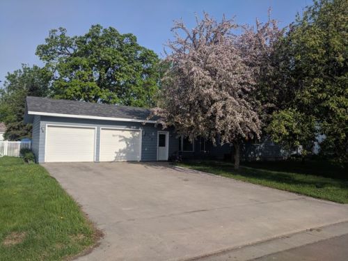 150 Fering St, Alvarado, MN 56710-4024