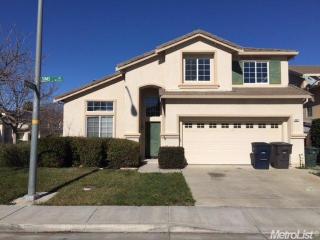 3071 Simms Ln, Tracy, CA 95377-7931