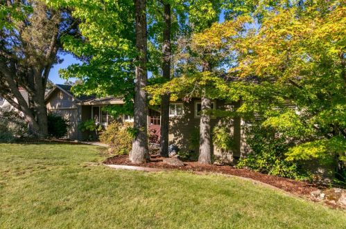210 Ginger Dr, Auburn, CA 95603-5714