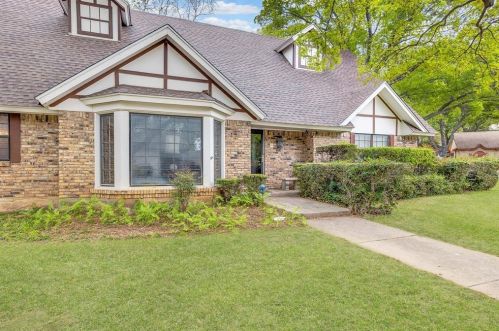 4025 Diamond Loch, Fort Worth TX  76180-8719 exterior