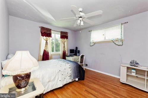 9504 Lawnsberry Ter, Silver Spring MD 20901-4714 exterior