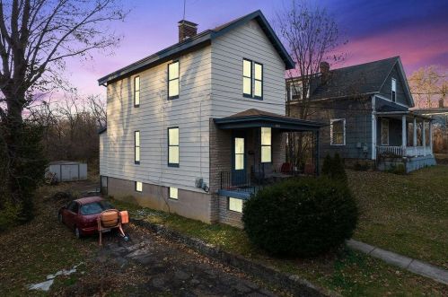 1085 Church Ave, Cincinnati, OH 45246-4311