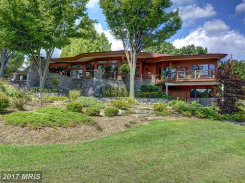 15105 Roxbury Rd, Glenelg, MD 21737-9601