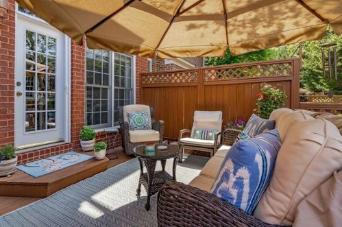 2308 English Ivy Ct, Atlanta GA  30339-6797 exterior