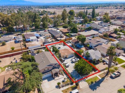 1428 Bowen St, Upland, CA 91786-5549
