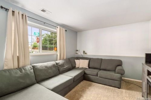 3902 Pagosa St, Denver CO  80013-3210 exterior