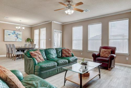 108 Ferrule Dr, Uhland TX 78640-8008 exterior