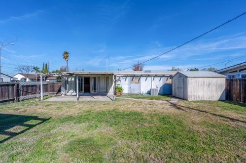 1430 Chalet Ave, Anaheim CA  92802-2147 exterior