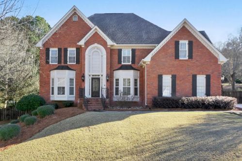 4965 Chatsworth Ln, Suwanee, GA 30024-1384