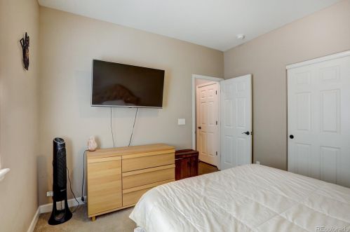 26140 Davies Dr, Aurora CO  80016-6100 exterior