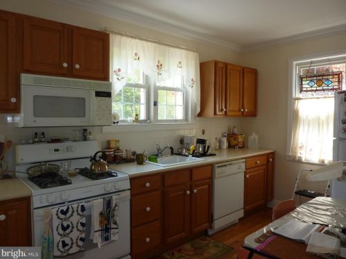115 Maple St, Princeton NJ  08542-3849 exterior