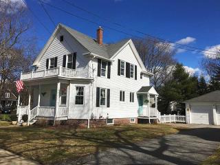 27 Pavilion Ave, East Providence, RI 02916-1209