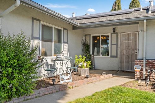 1529 Jackellen Ln, Modesto, CA 95356-0820