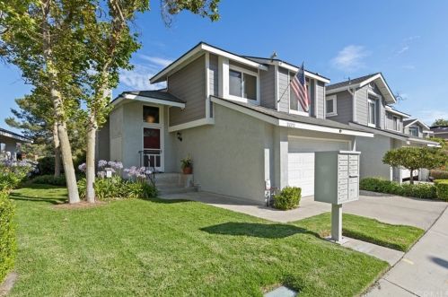 22252 Summit Hill Dr, El Toro, CA 92630-6570