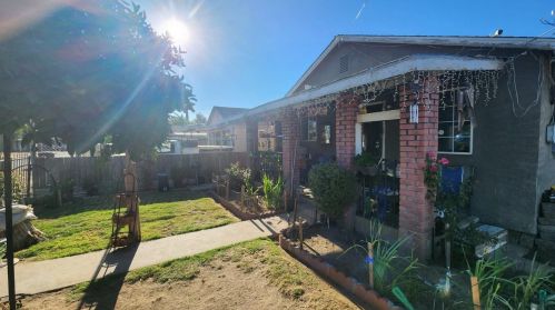 2033 Kenneth St, Modesto, CA 95351-3420