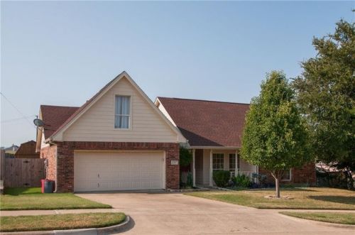 702 Roundabout Dr, Midlothian, TX 76065-3691