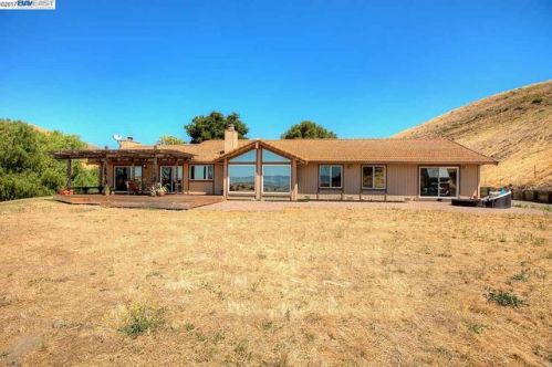 12540 Doubletree Ln, Livermore, CA 94551-9464