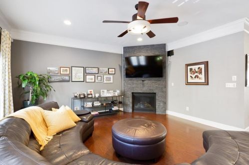 3261 Ferncliff Ln, Atlanta GA  30324-2569 exterior