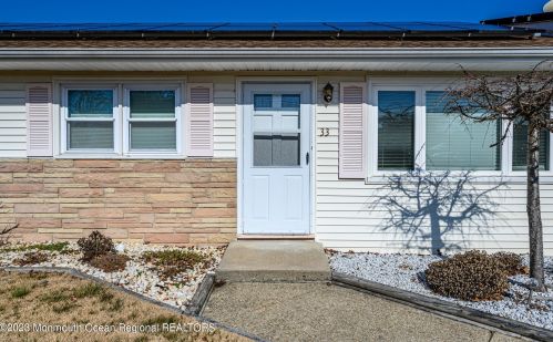 33 Bell St, Berkeley Township, NJ 08721-1806