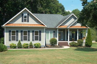 136 Sullivan Dr, Homer, GA 30547-2255