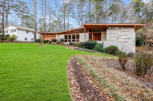 2840 Greenbrook Trl, Atlanta, GA 30345-3602