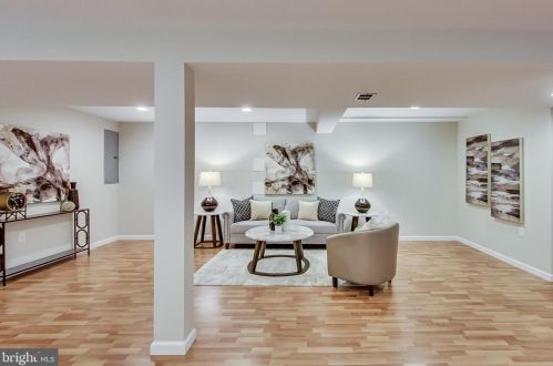 10706 Blossom Ln, Silver Spring MD 20903-1001 exterior