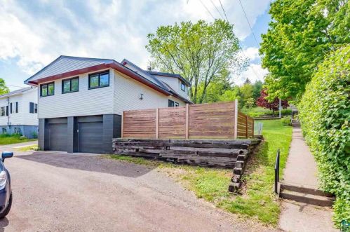 1502 Skyline Pkwy, Duluth, MN 55805-1546