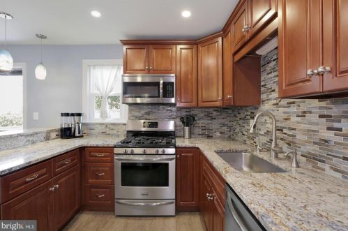 10006 Markham St, Silver Spring MD 20901-2233 exterior