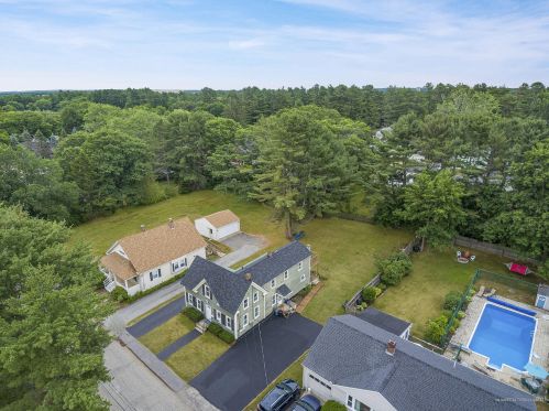 34 Bowker St, Mere Point, ME 04011-2551